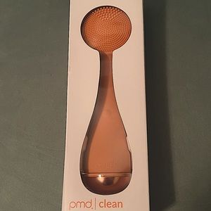 PMD Clean - Huda Beauty Special Edition Color (Warmth)